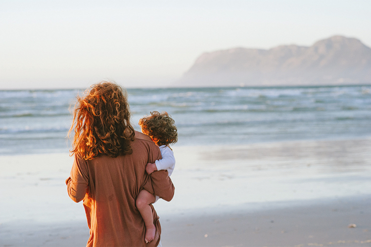 Delicate stone effect nuances